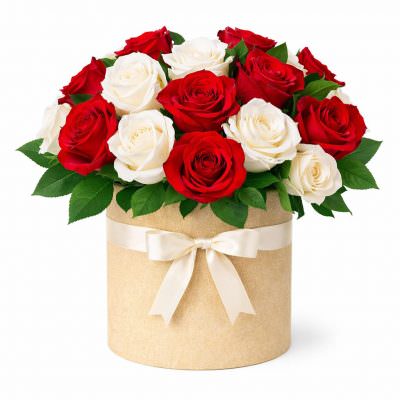 Микс роз в коробке «Сердечность»