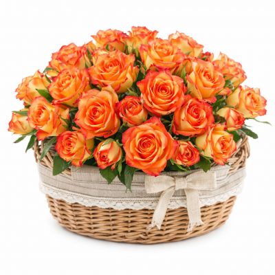 Корзина с красивыми цветами «Цветочный рассвет»